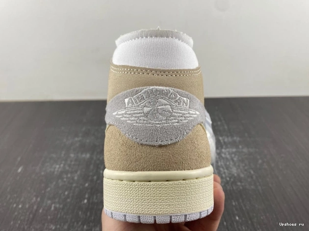 DM9652-120 Jordan SE Craft  Tech 1  Mid Grey 0801